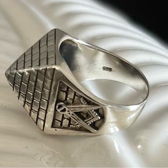 Pyramid Masonic Ring 925 Silver - Picture 3 of 3
